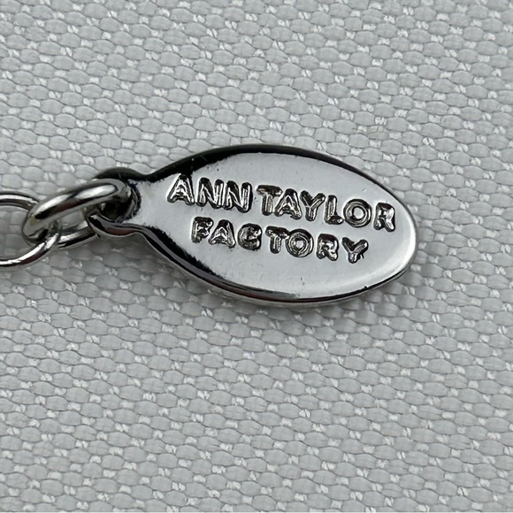 Ann Taylor Factory Oversized Pearl Necklace - Off-White with Silver Tone Clasp - Picture 3 of 7